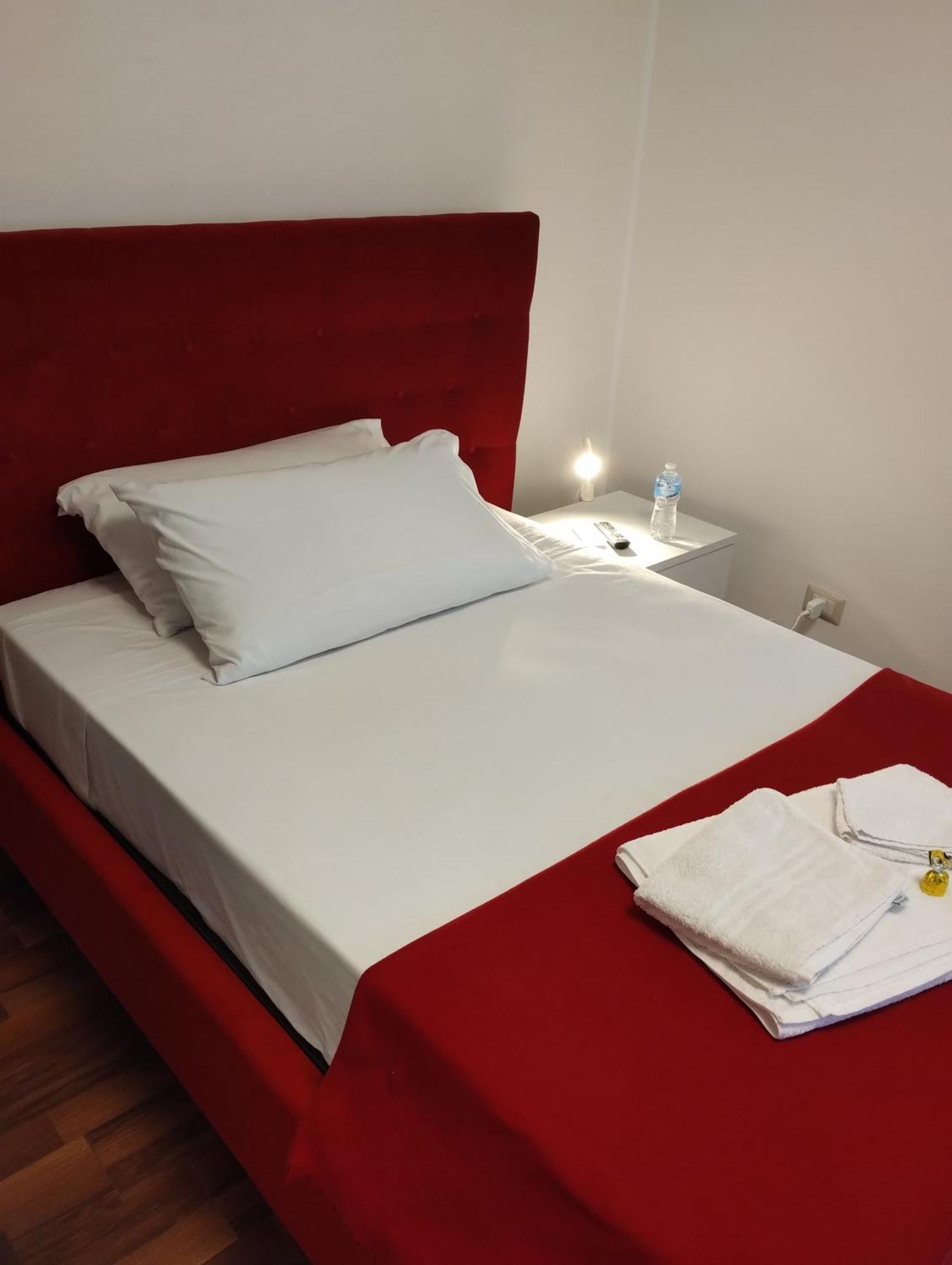 Suleima B&B Messina Centro Zewnętrze zdjęcie